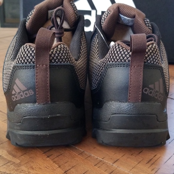 🆕️ Adidas Caprock Outdoor Shoes - Picture 4 of 8